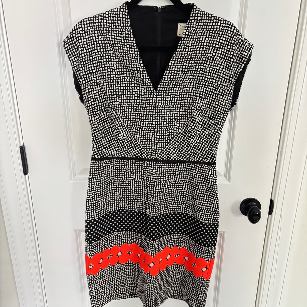 Nicole Miller Glow Dot Cap Sleeve Dress neon orange. Size 6 - Picture 3 of 9